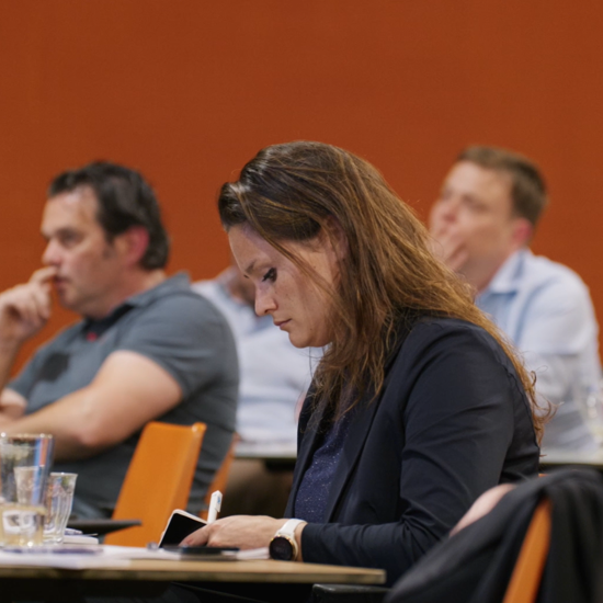 Deelnemer Van Supply Chain Event Nrg Office Schrijft Wat Op